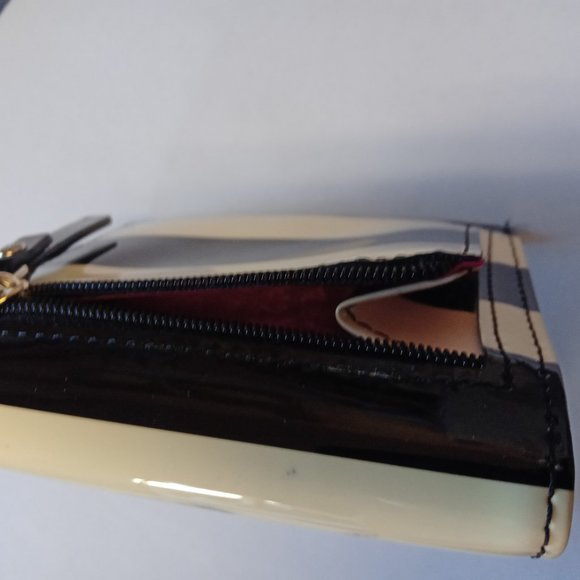 kate spade cream & black striped wallet - new/scuffed - Picture 9 of 14